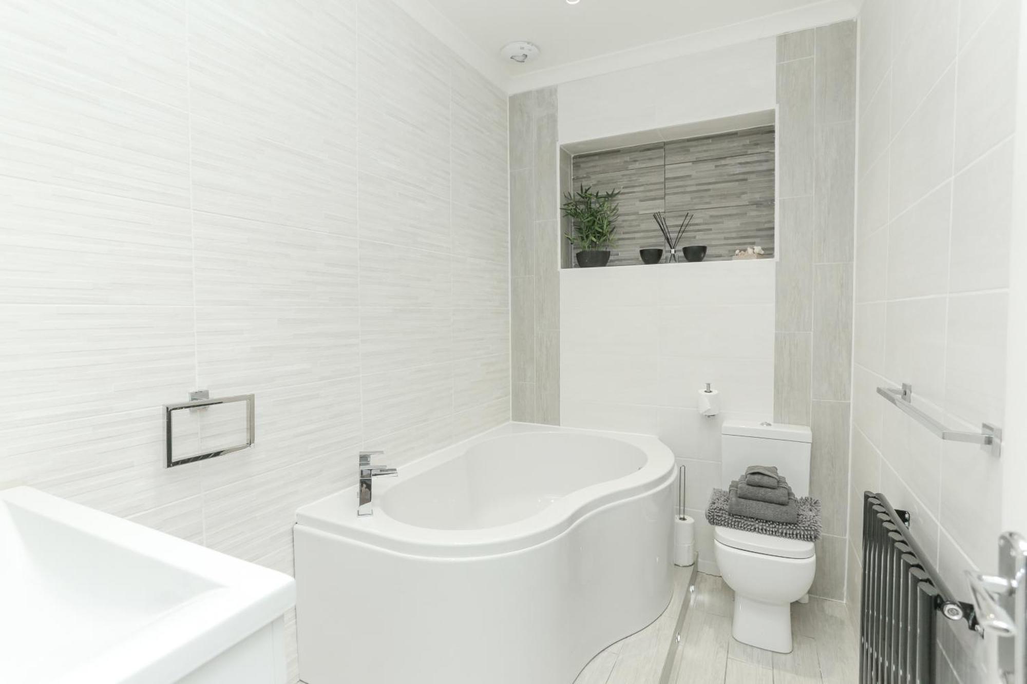 The Broadway House With Hot Tub Villa *
